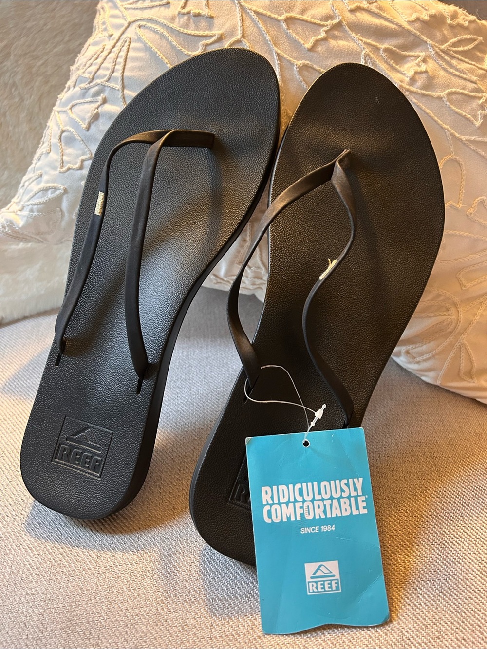 NWT!  Women’s REEF flip flops